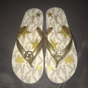 BRAND NEW MICHAEL KORS FLIP FLOPS